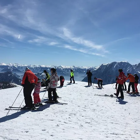 Big Apartment, 72m2, Still Good Skiing , Swimming Pool Inhouse , Table Tennis, Therme Lejlighed