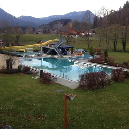 Big 72m2, For 6pers, Pool In-house, Biking, Table Tennis, Mountain Tours,nature Reith (Salzkammergut)